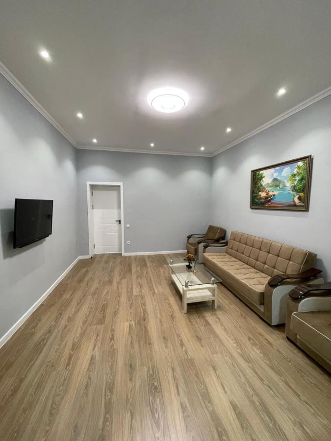 טשקנט Amir Temur Apartment In Center After Renovation מראה חיצוני תמונה