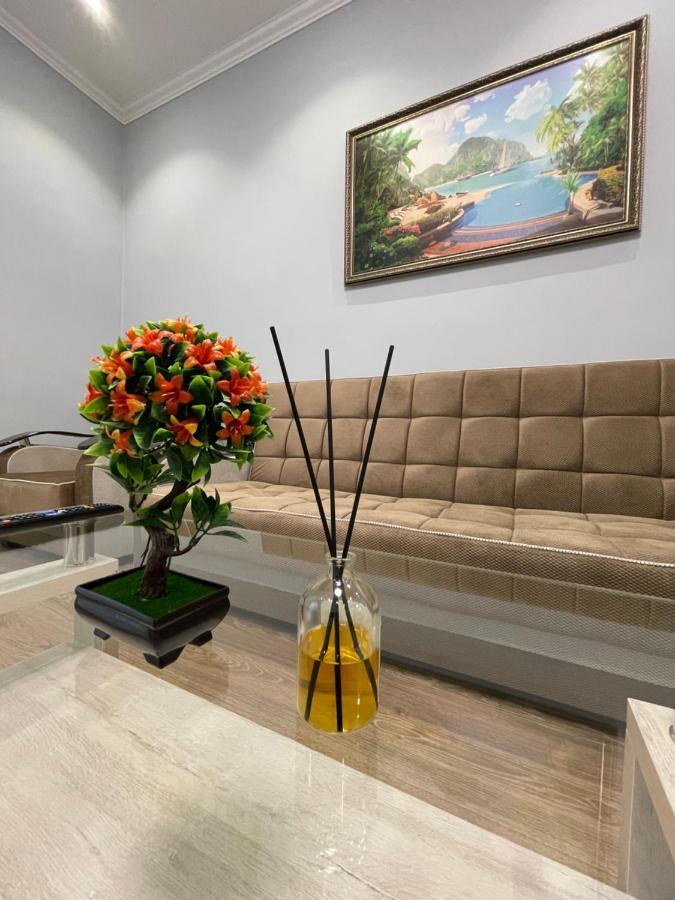 טשקנט Amir Temur Apartment In Center After Renovation מראה חיצוני תמונה